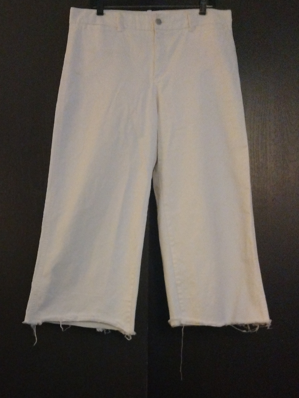 GAP White Cropped Raw-Hem Jeans